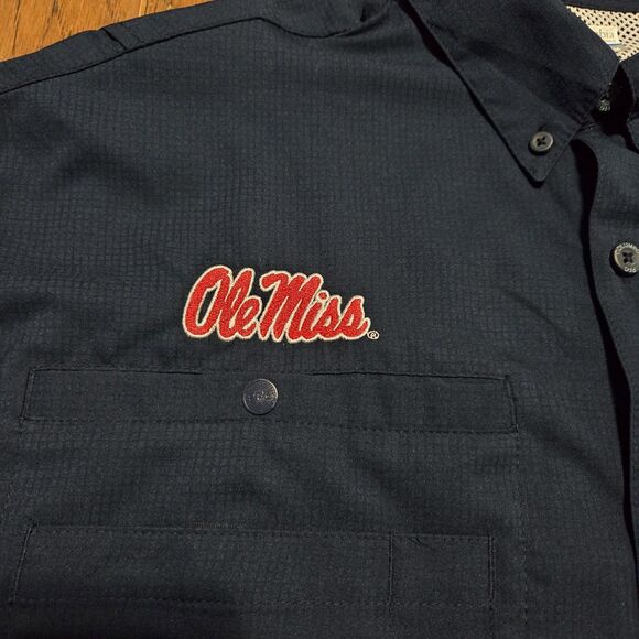 Ole Miss Tamiami Shirt Medium Columbia PFG Short Sleeve Button Men’s - Picture 2 of 9